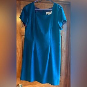 Vintage Jessica Howard box neck, silk dress.